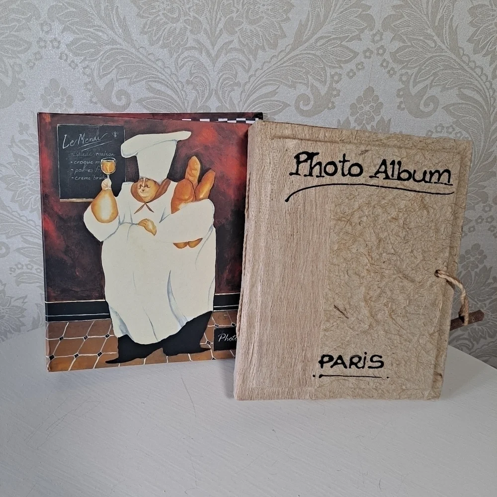 Photo Albums, lot of 2